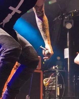 Jet & The Glorious Sons